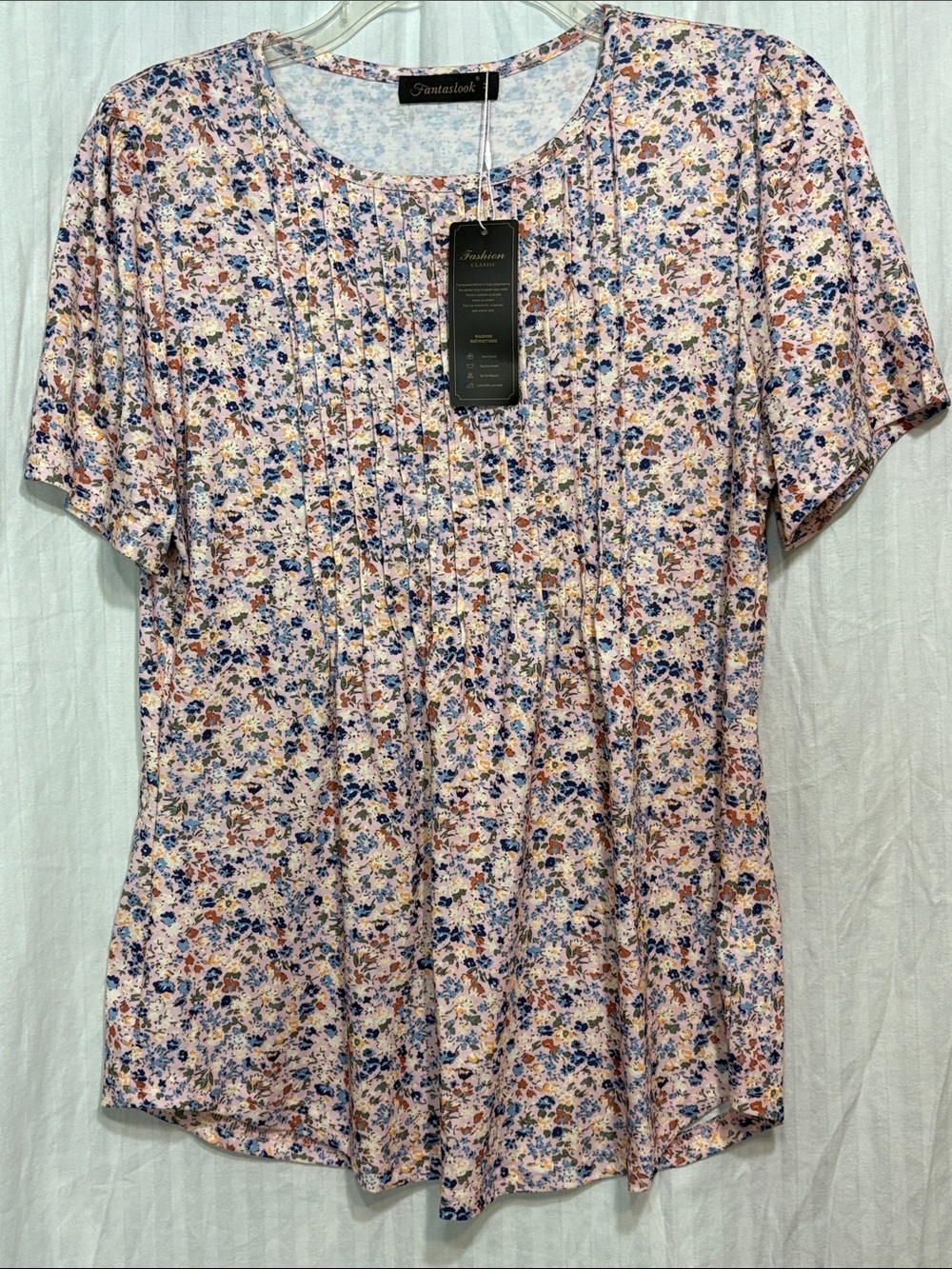 Women’s Pink Floral Pintuck Short Sleeve Top